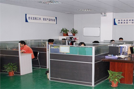 塑膠模具制造廠——智能手環(huán)外殼定制，找深圳博騰納