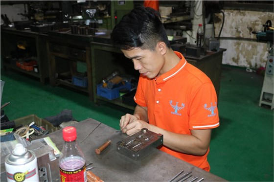 博騰納注塑模具廠——13年定制經驗，更對味您的需求