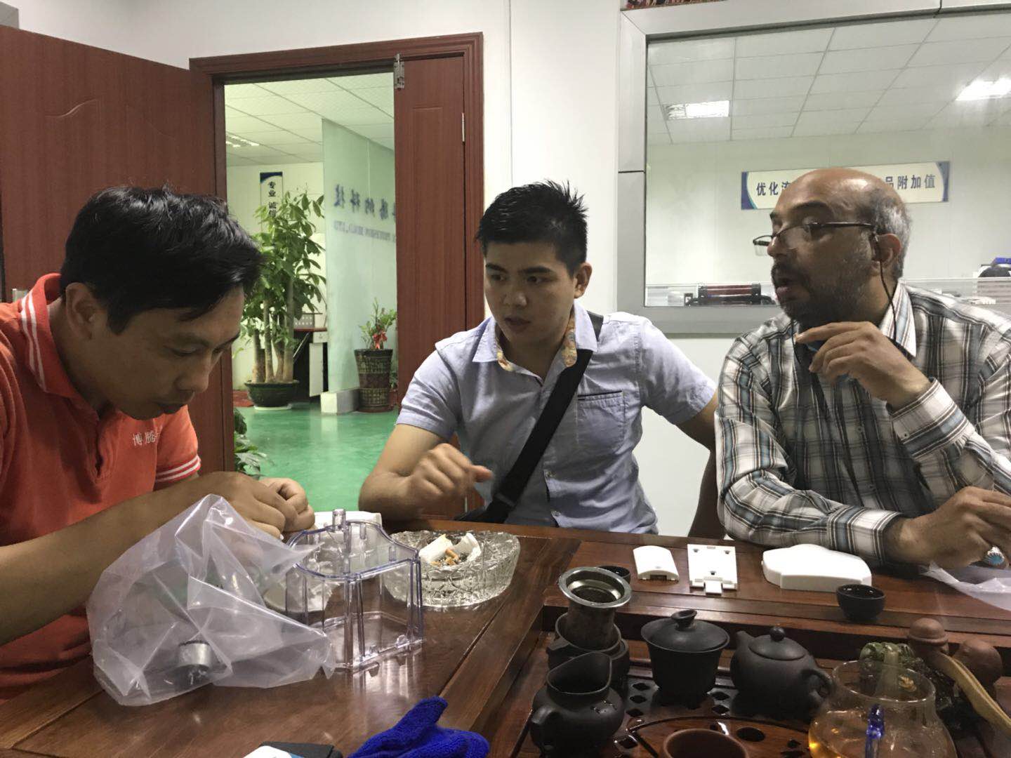 博騰納塑膠模具與印度客戶愉快合作??！